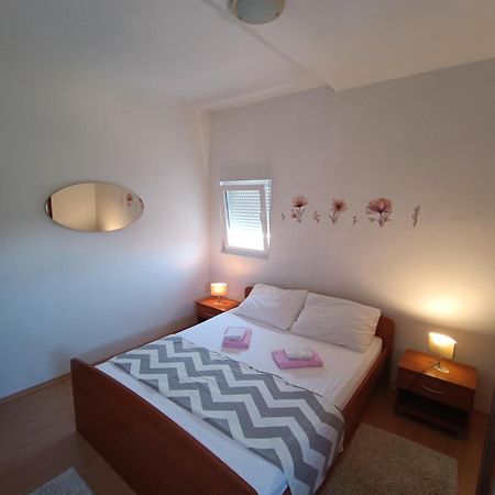 Apartman Lea Sukošan Eksteriør bilde